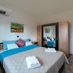 Sweet Luxury *
