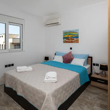 Sweet Luxury 5 Apartment