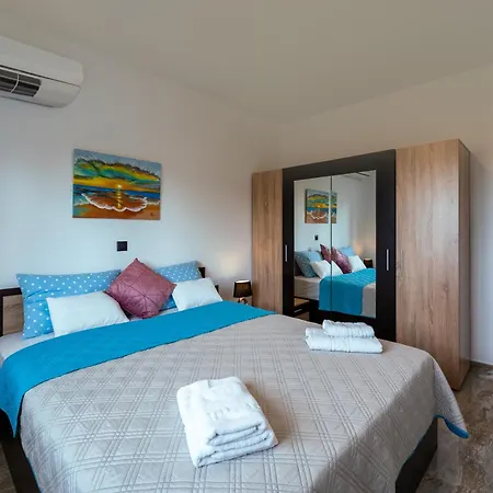 Sweet Luxury 5 *